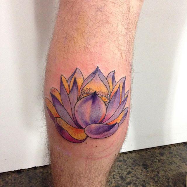 tatuaje flor de loto 601