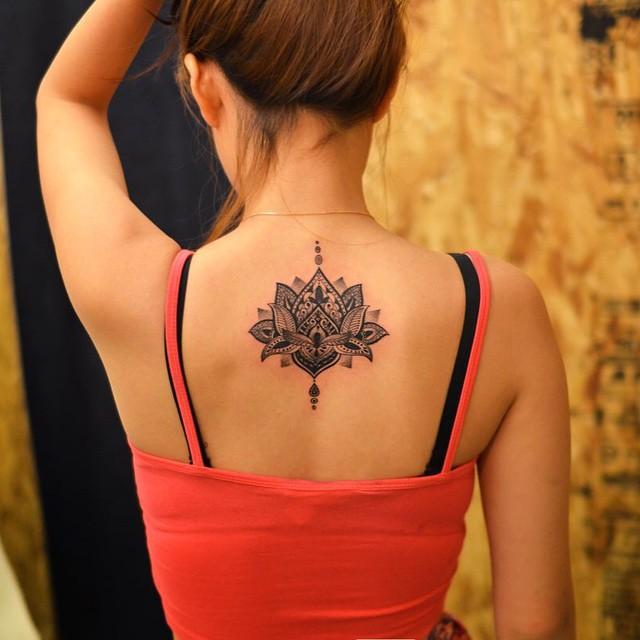 tatuaje flor de loto 91