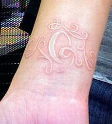 tatuaje-de-tinta-blanca-85