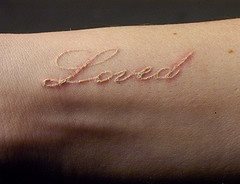 tatuajes-tinta-blanca-51