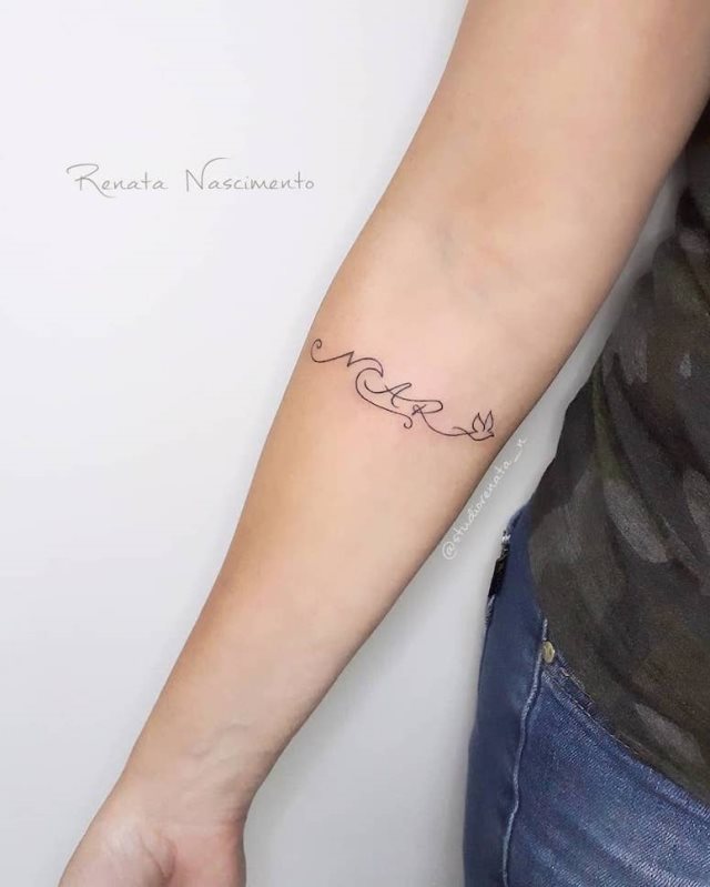 tattoo femenino minimalista 20
