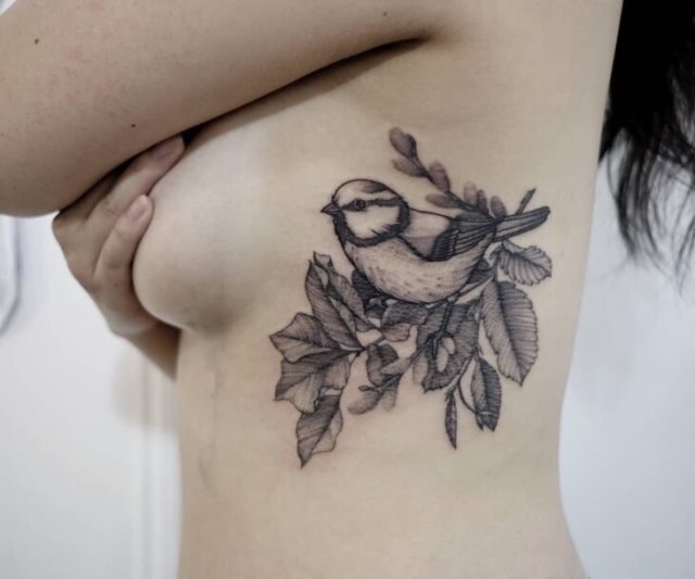 tattoo femenino pajaro 30