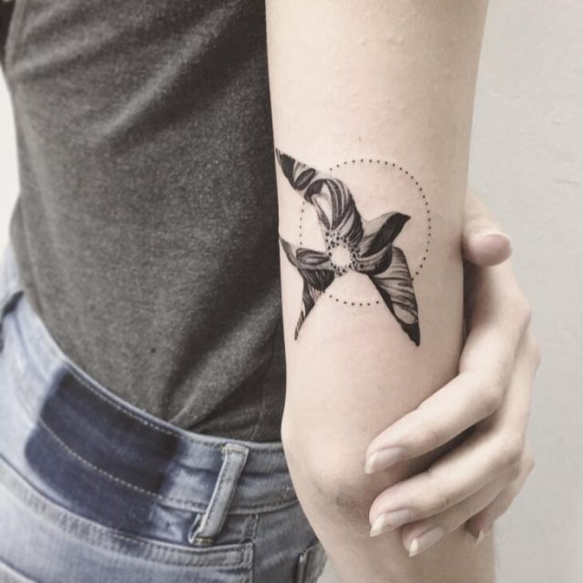 tattoo femenino pajaro 41