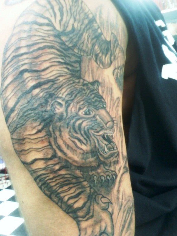 tatuaje animal 187