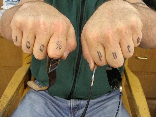 tatuaje dedo articulacion 501