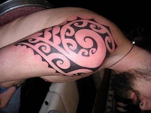 tatuaje hawaiano 1056