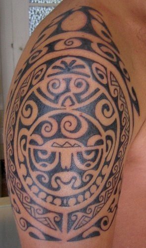tatuaje hawaiano 1030