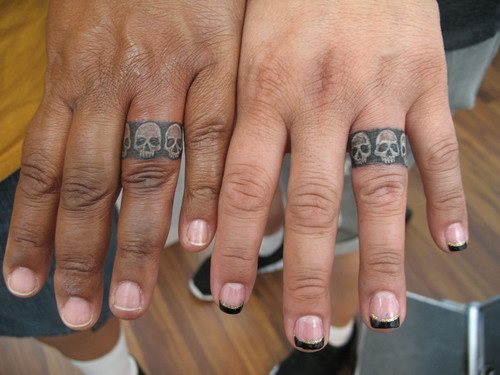 tatuaje anillo 40