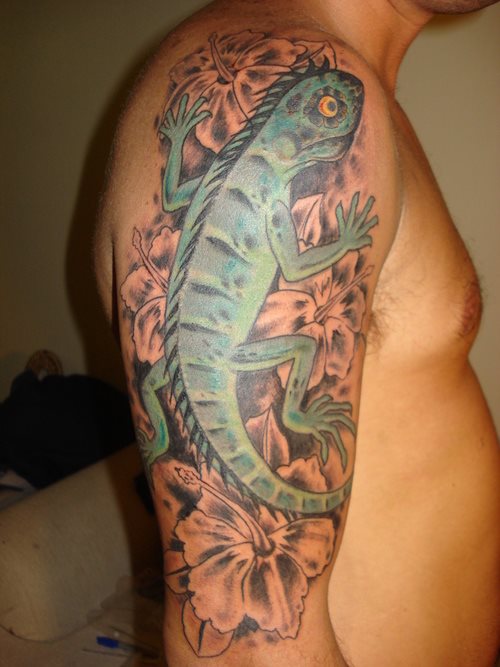 tatuaje iguana 23