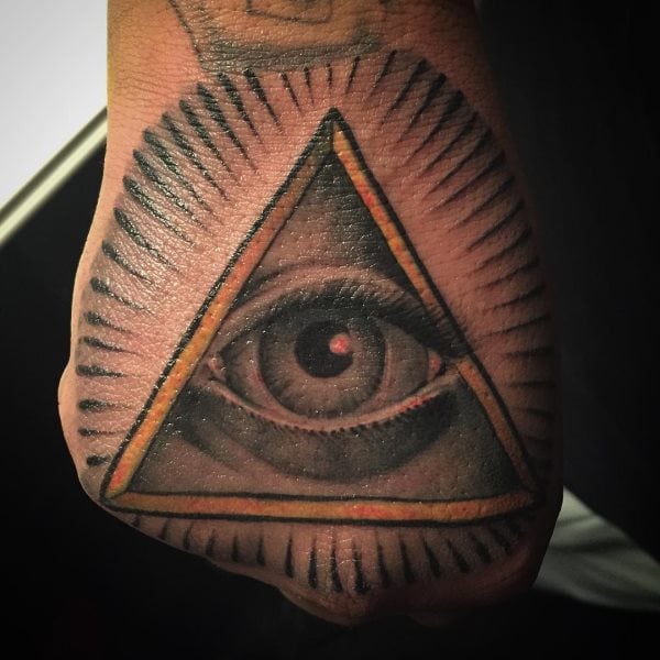 tatuaje triangulo 127