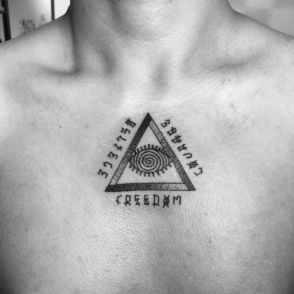 tatuaje triangulo 153