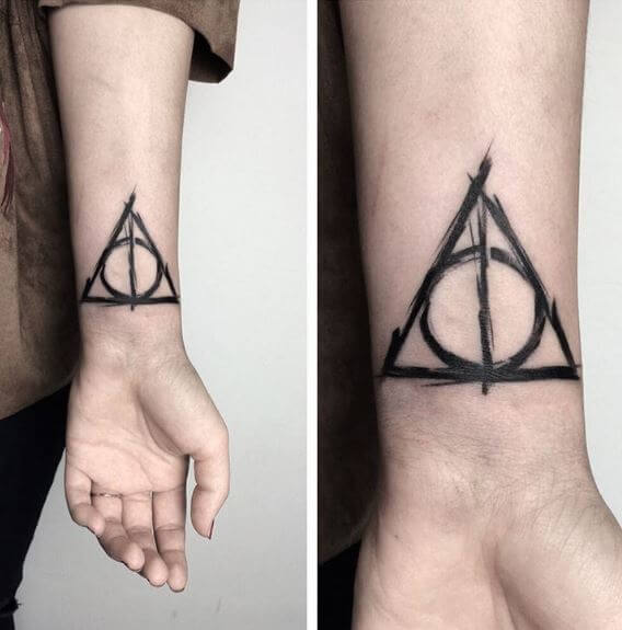 tatuaje triangulo 17