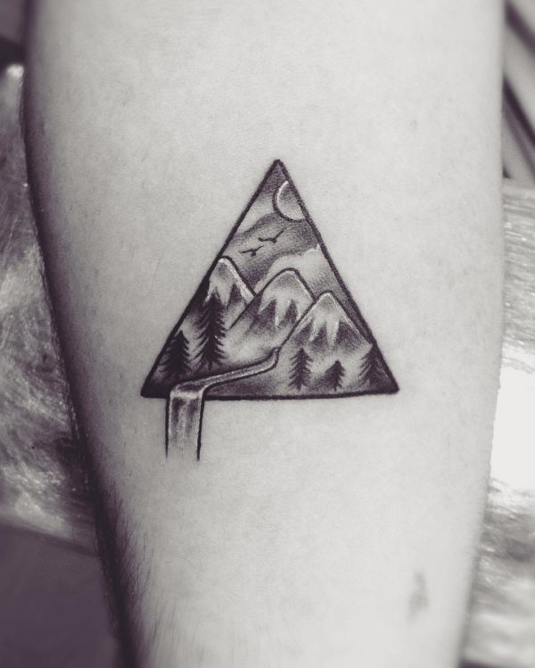 tatuaje triangulo 189