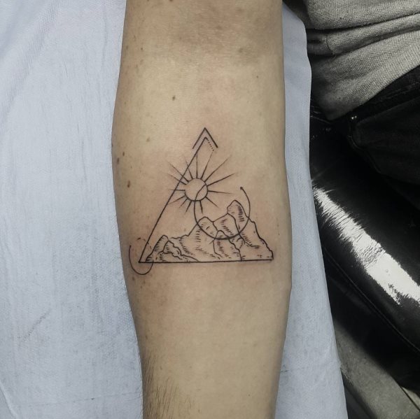 tatuaje triangulo 191