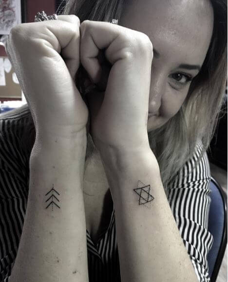tatuaje triangulo 65
