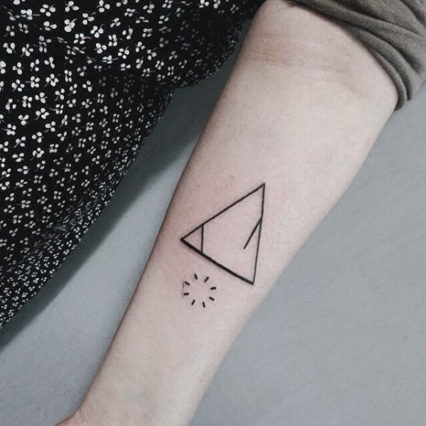 tatuaje triangulo 89