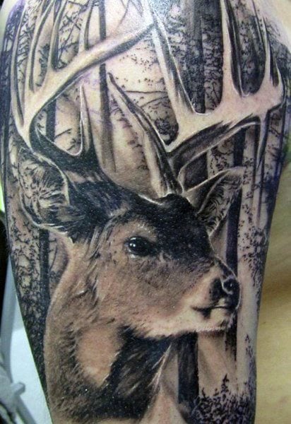 tatuaje ciervo para hombre 12