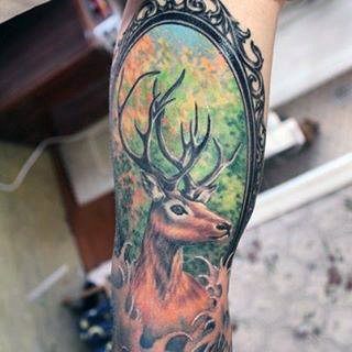 tatuaje ciervo para hombre 15