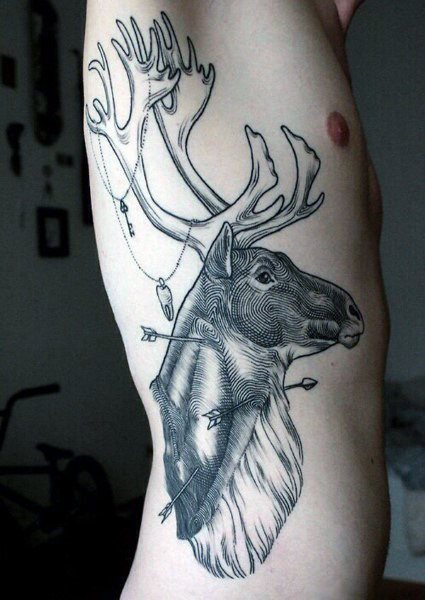 tatuaje ciervo para hombre 23