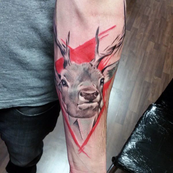 tatuaje ciervo para hombre 24