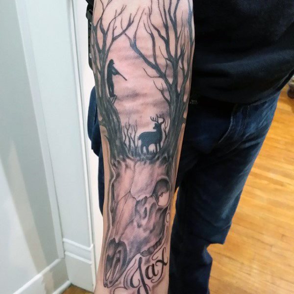 tatuaje ciervo para hombre 48