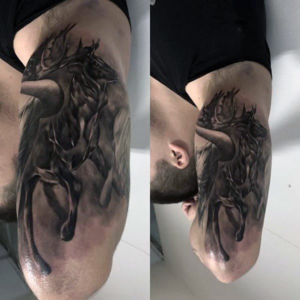 tatuaje ciervo para hombre 57