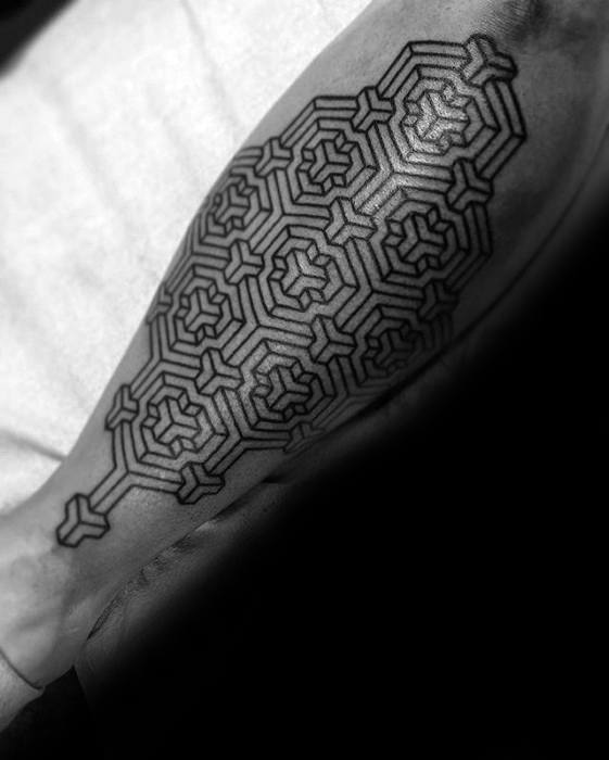 tatuaje geometrico pierna para hombre 22