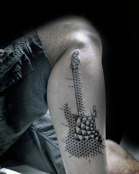 tatuaje geometrico pierna para hombre 27