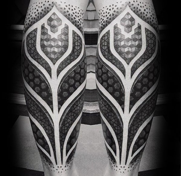 tatuaje geometrico pierna para hombre 33