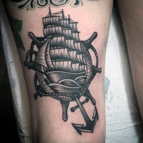tatuaje nautico para hombre 04