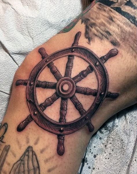 tatuaje nautico para hombre 44