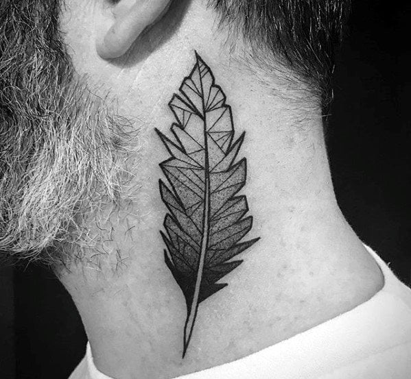 tatuaje plumas geometricas para hombre 16