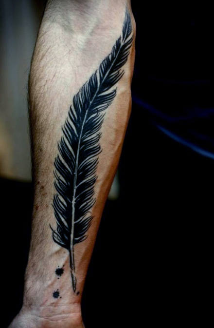 tatuaje plumas para hombre 13