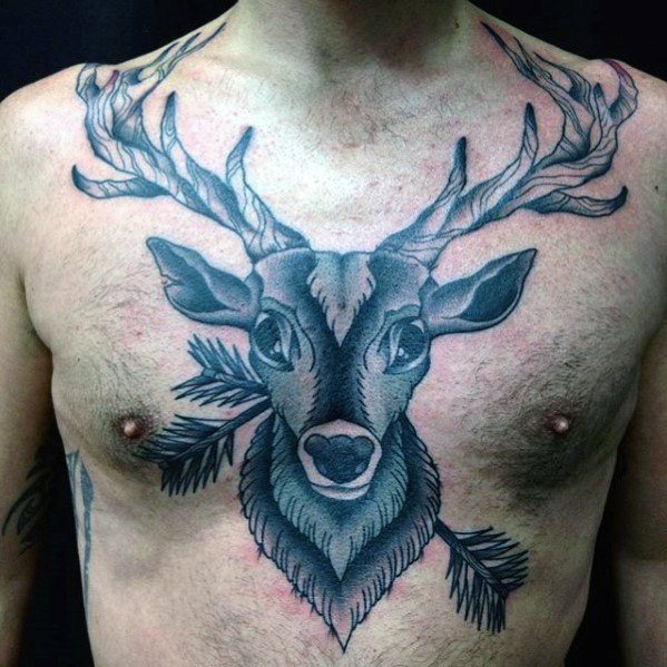 tatuaje tradicional ciervo para hombre 27