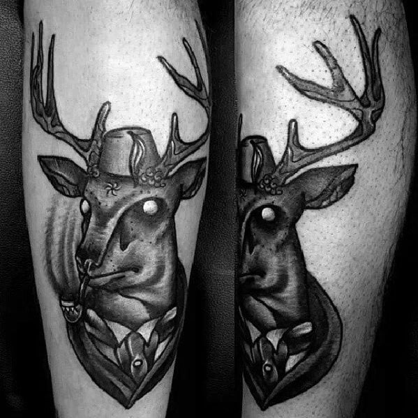 tatuaje tradicional ciervo para hombre 32
