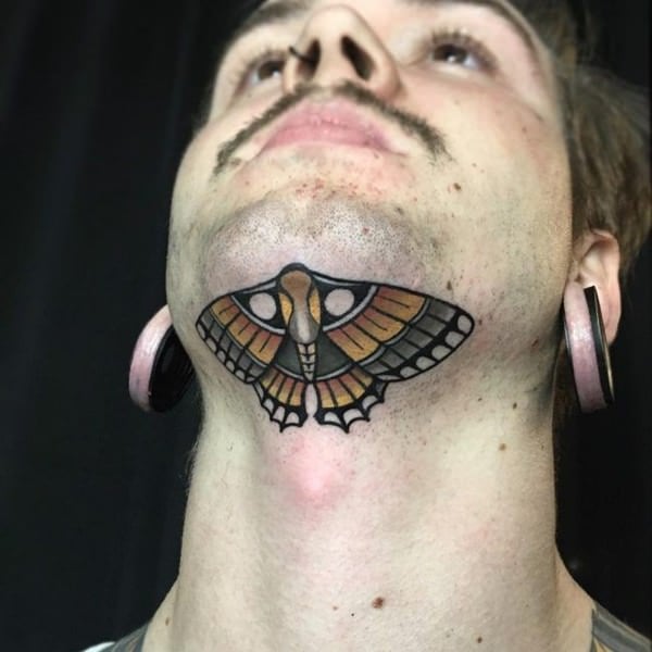 tatuaje cuello 334