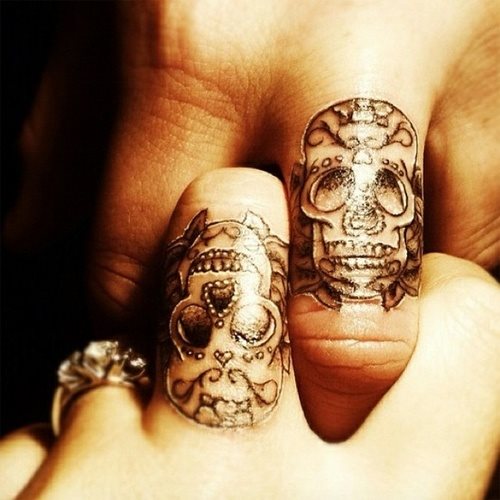 01 tatuaje anillo pareja