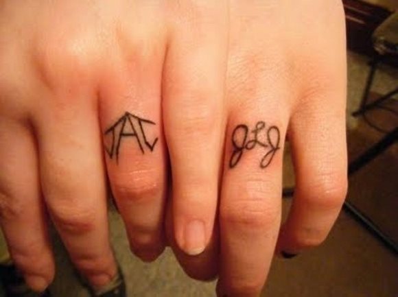 14 tatuaje anillo pareja