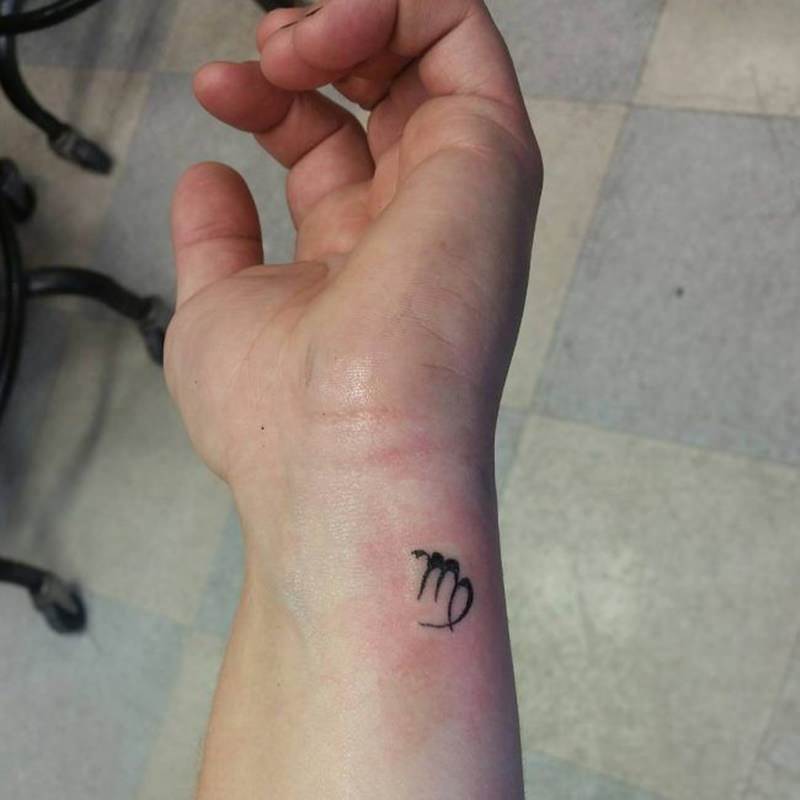 tatuaje signo virgo 139