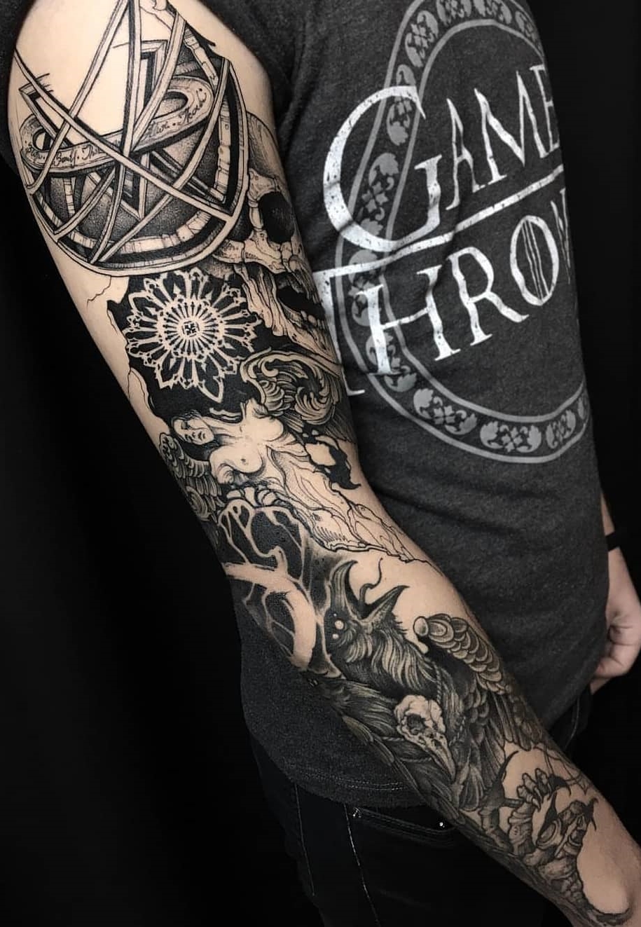 tatuaje brazo completo para hombre 23