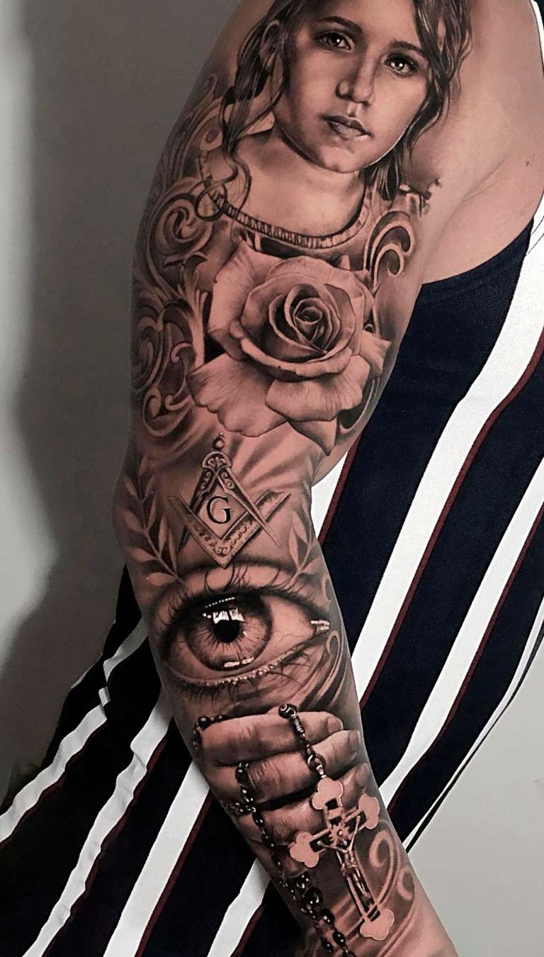 tatuaje brazo completo para hombre 37