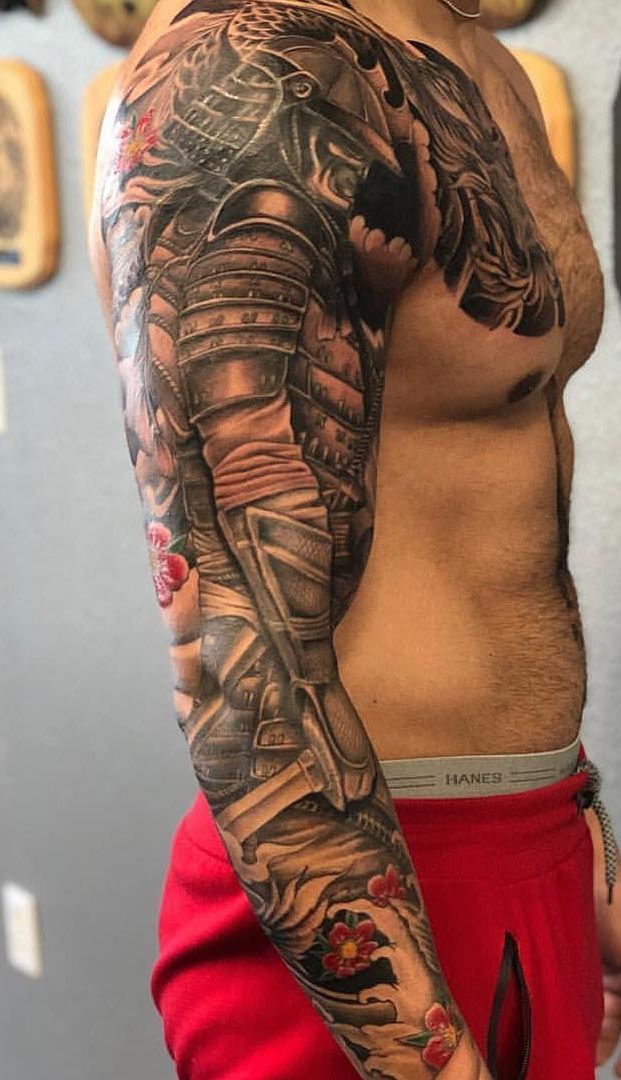 tatuaje brazo completo para hombre 70