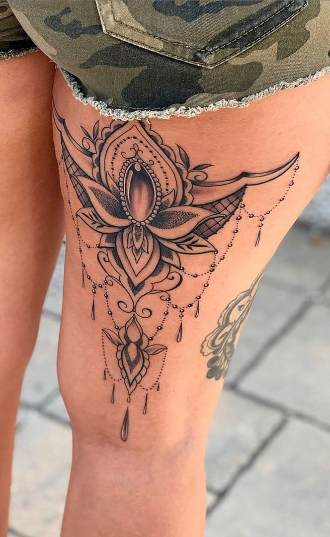 tatuaje en la pierna para mujer 10