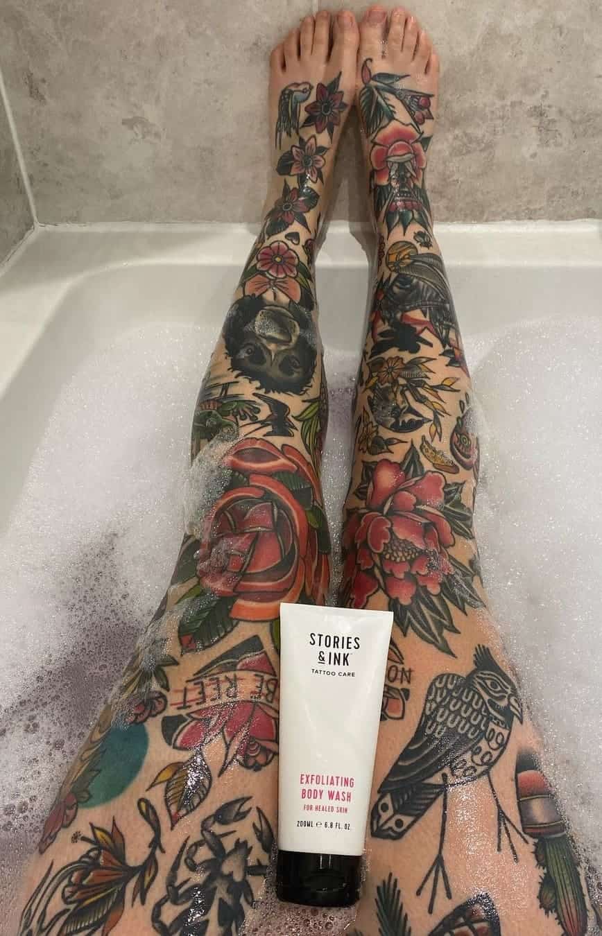 tatuaje en la pierna para mujer 23