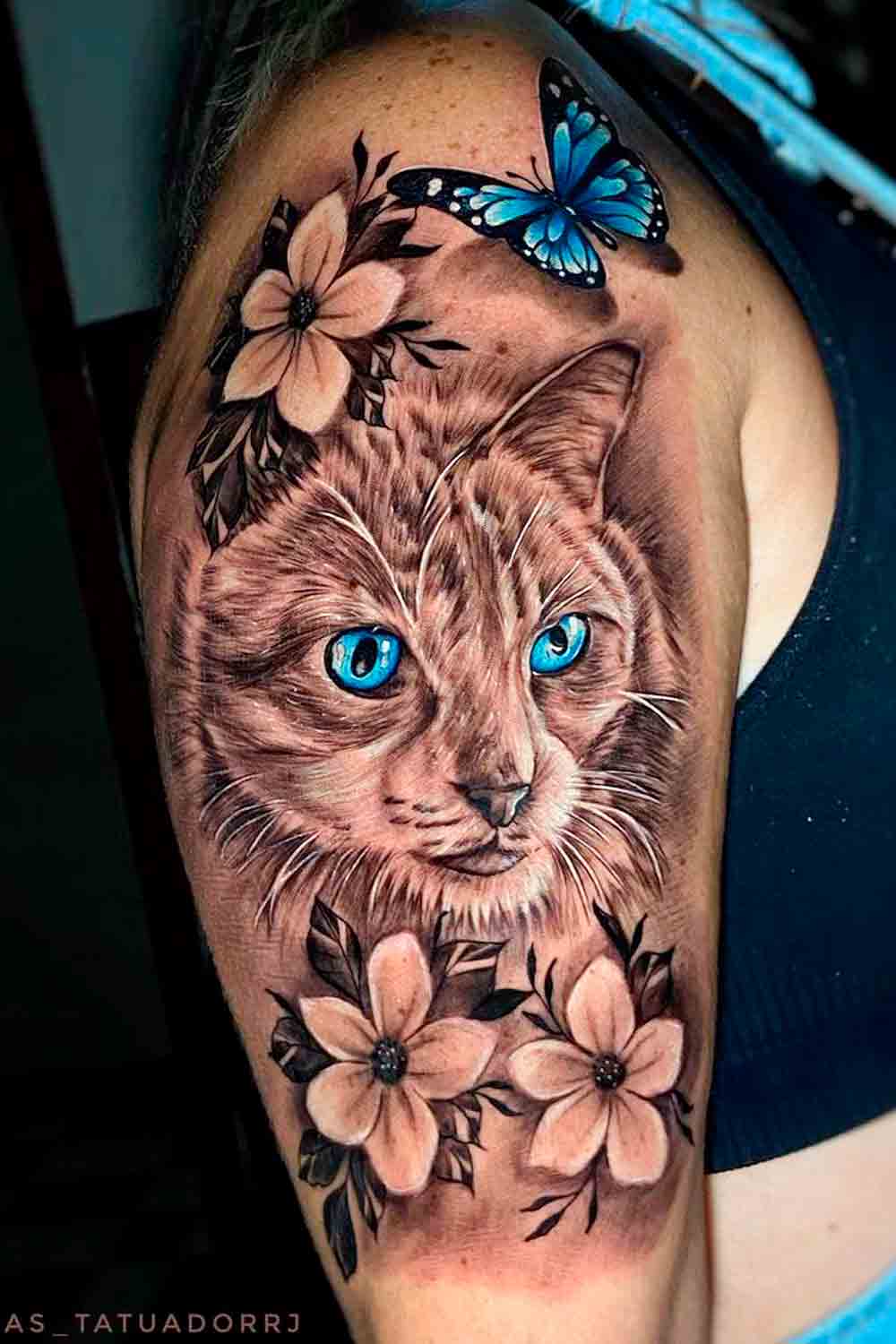 tatuaje gato para mujer 01