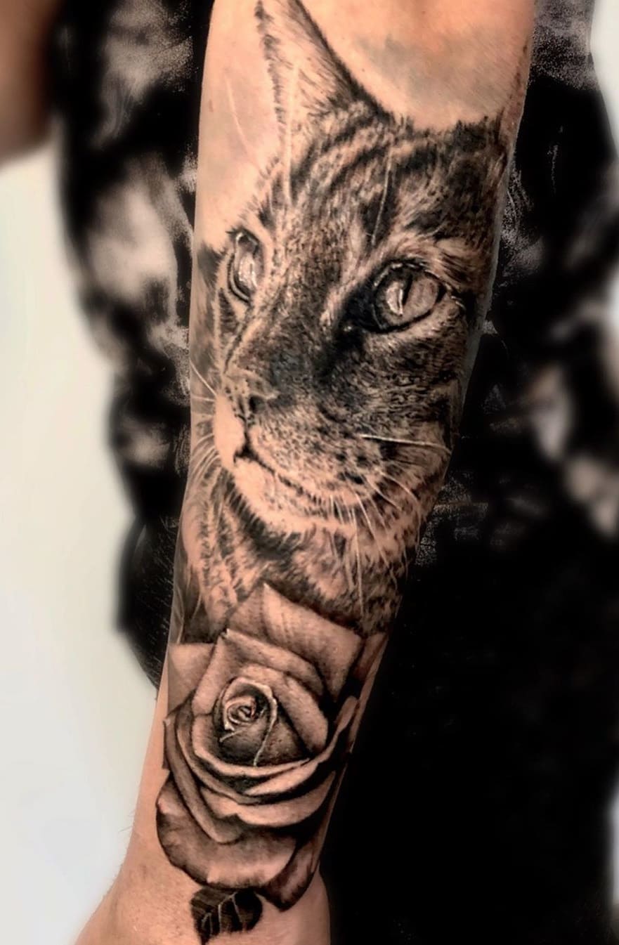 tatuaje gato para mujer 02