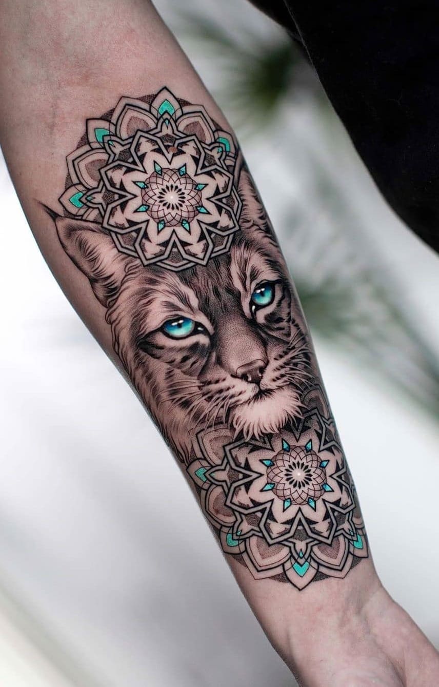 tatuaje gato para mujer 07
