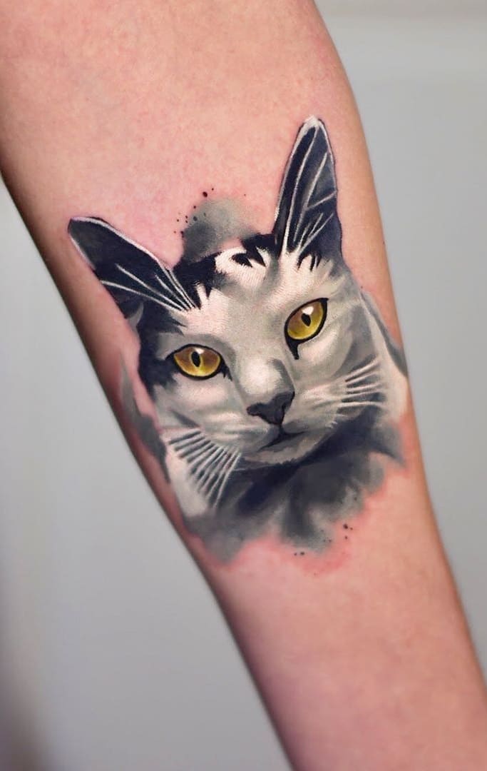 tatuaje gato para mujer 14