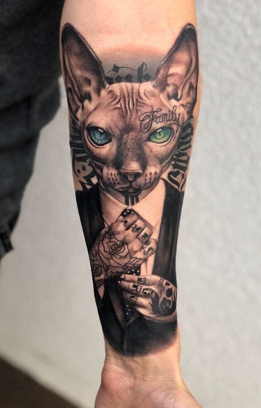 tatuaje gato para mujer 35