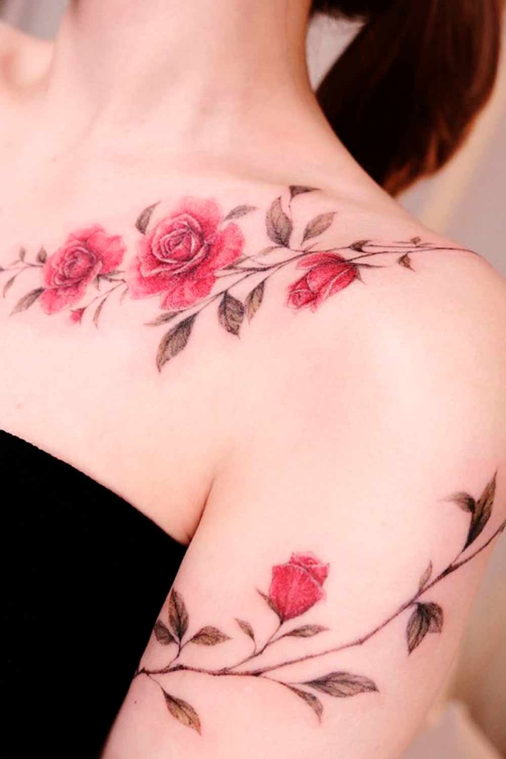 tatuaje hombro para mujer 08